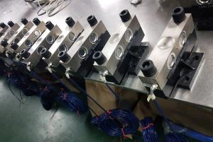 Двійчасті стовпчики з переміщенням поперечної стрілки, ящики для мостової завантаження, DB-01